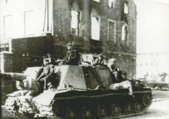 Armia Radziecka wkraczająca do Sławięcic